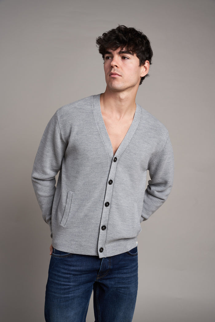 Good Basics men's cardigan Merz b. Schwanen | M11 Shop