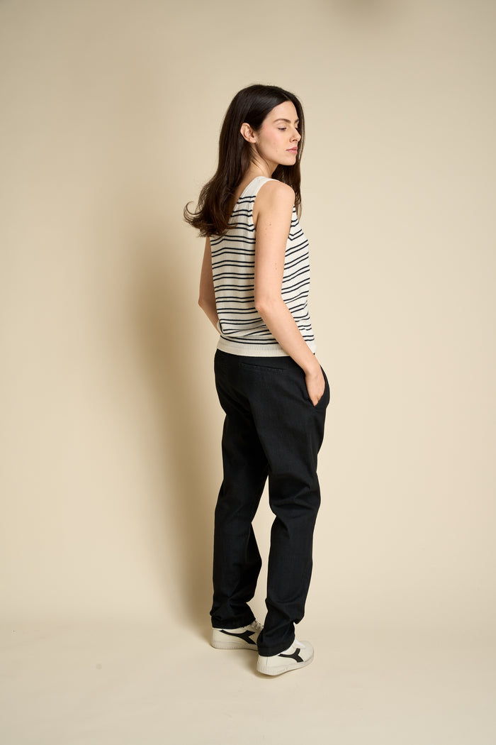 Pantalone in Movement Velvetmountaingoods | M11 Shop