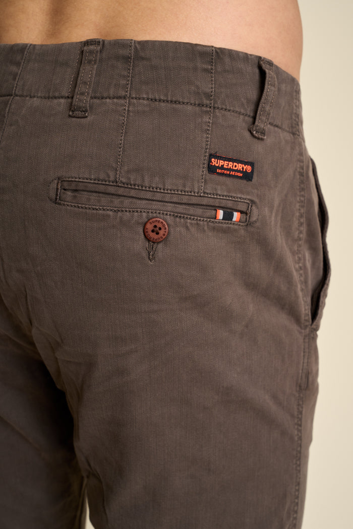 Pantaloni chino International Superdry | M11 Shop