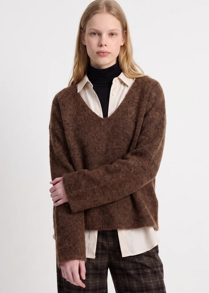 Marelia Artlove U-neck sweater | M11 Shop