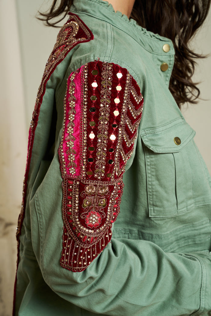 Giacca in jeans ricamata Ilyoucha | M11 Shop