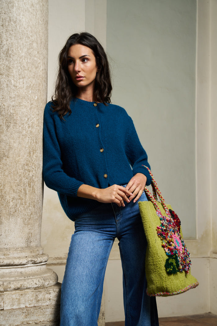 Borsa piccola in lana annodata verde chiaro con fiori di Natalie Lete Po! Paris | M11 Shop