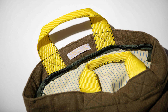 Borsa Tote in lana con zip Edizione limitata Puebco | M11 Shop