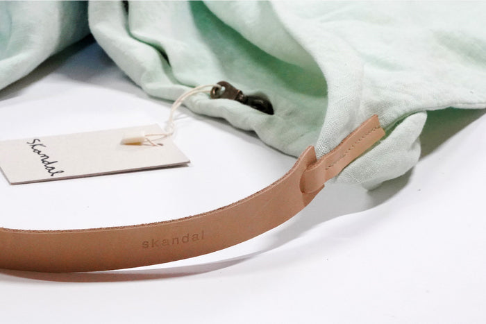 Skandal linen trapeze bag | M11 Shop