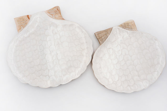 Piatto Seashell bianco perla in legno di mango M By Room | M11 Shop