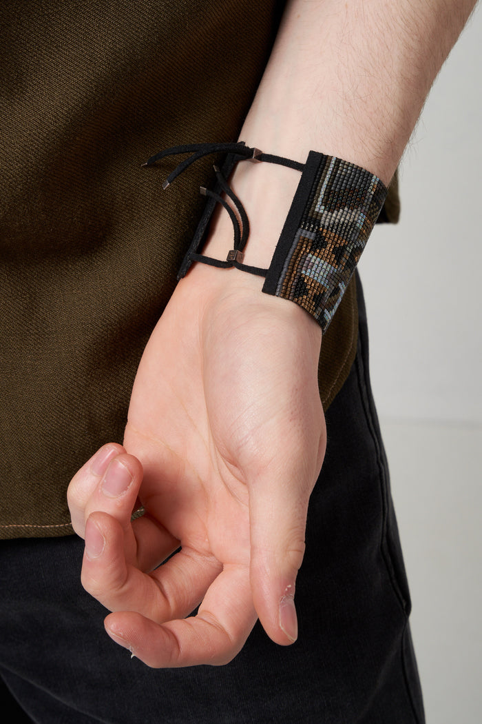 Bracciale con perline intrecciato a mano larghezza 2 1/2