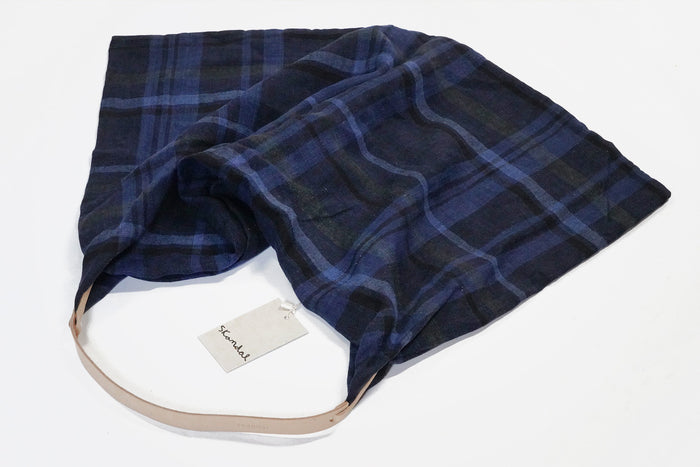 Skanda Trapeze Square Linen Bag | M11 Shop