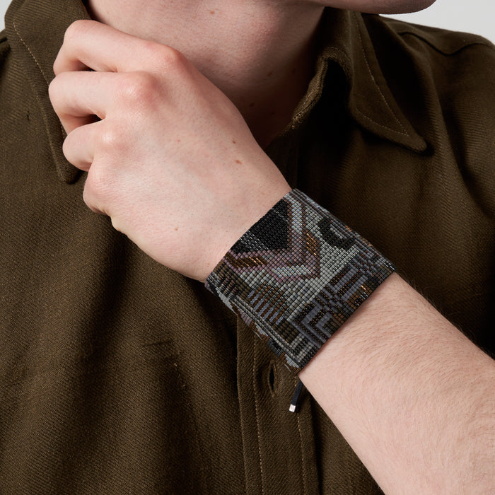 Bracciale con perline intrecciato a mano larghezza 2 1/2